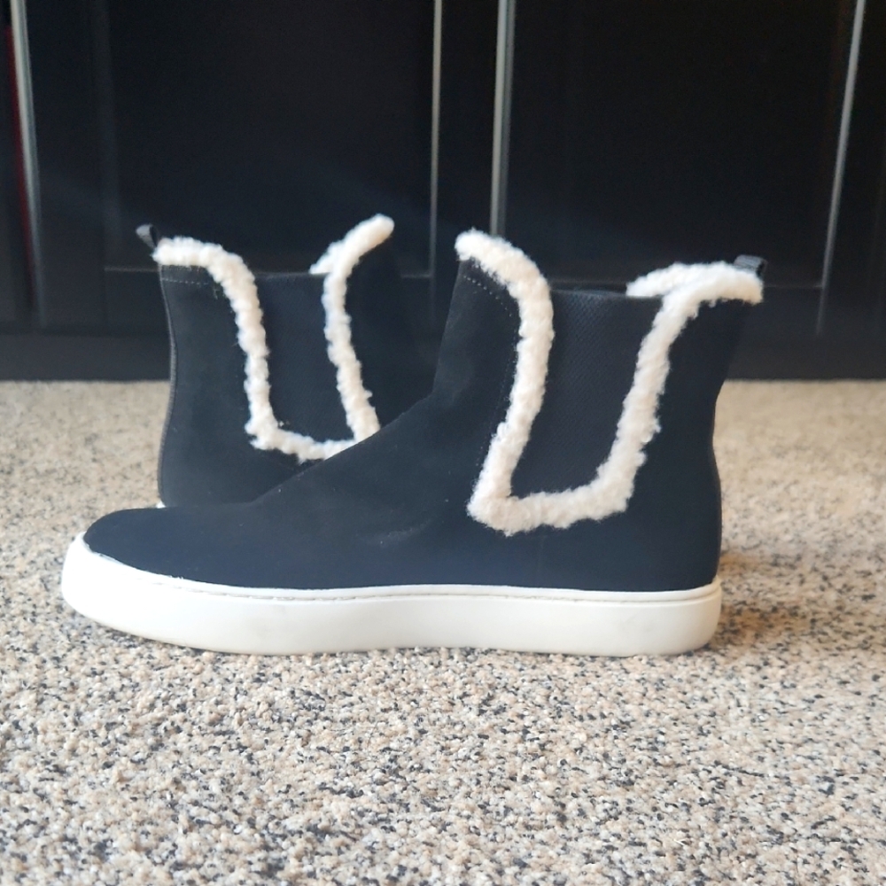 Lucky Brand Black and White Fur-Trimmed Winter Boots